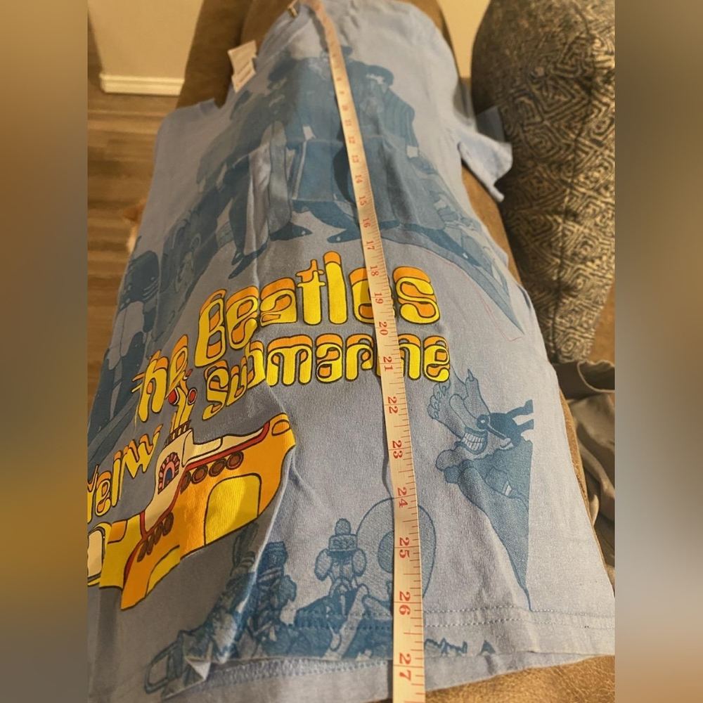 Beatles Yellow Submarine T-Shirt - Picture 3 of 4